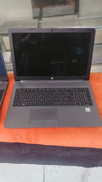 Ordinateur portable HP fiable