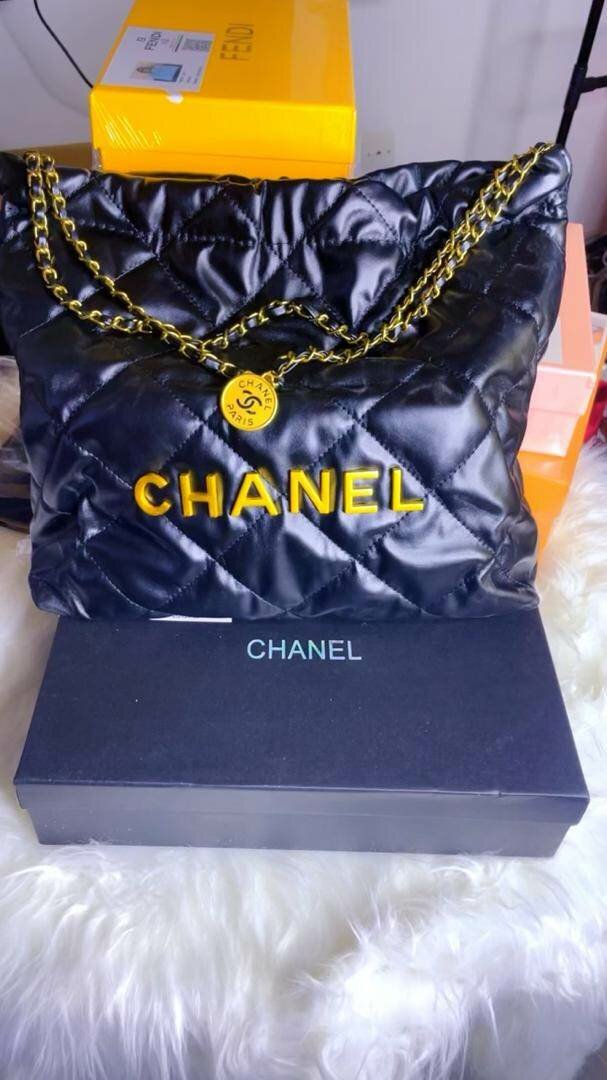 Sac CHANEL en coffret
