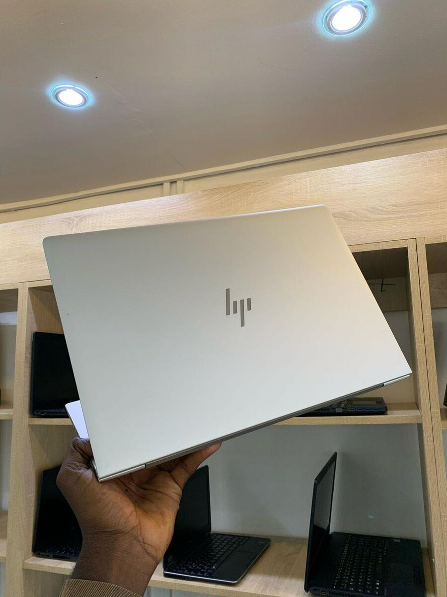 HP Elitebook 755 G5