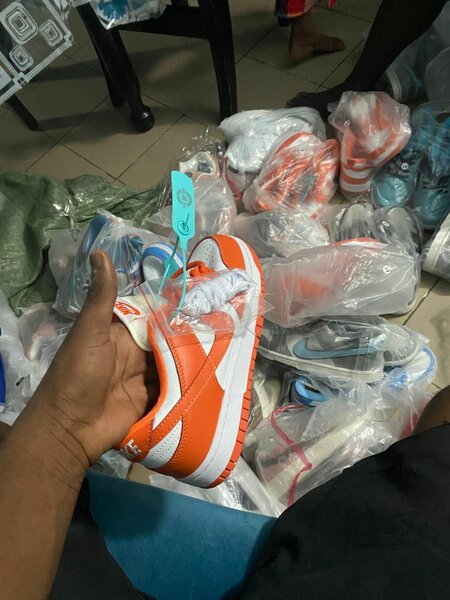 Nike Dunk low ange et Blanches