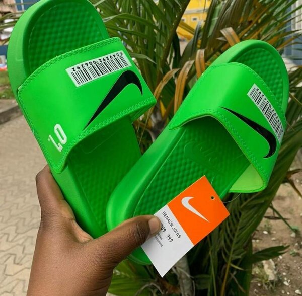 Sandales de sport vertes