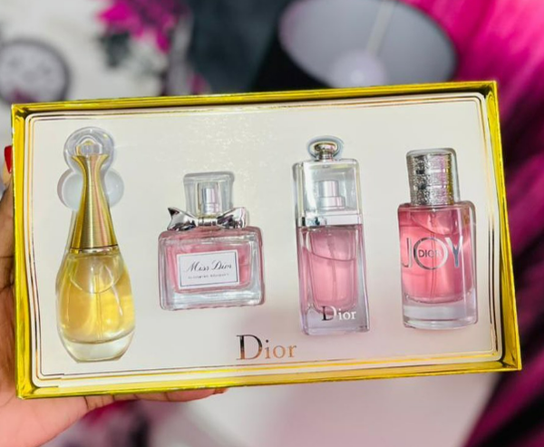 New in 📌🛍️ Dior miniarture set only 4 in 1. #miniperfumes
