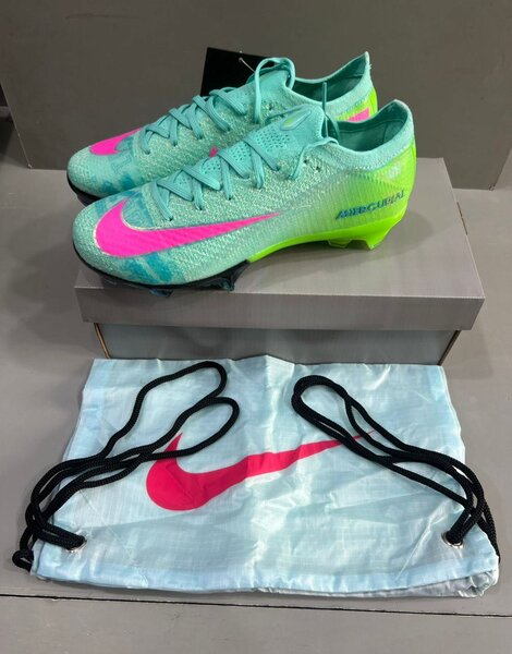 Chaussures de Football Nike Mercurial