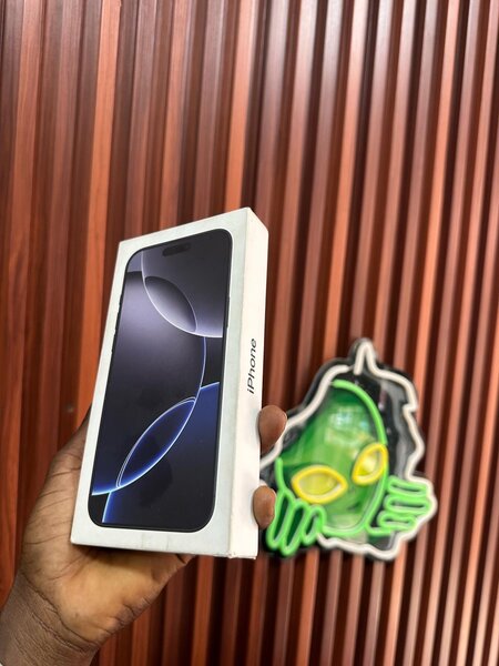 iPhone 16promax 1TB ESIM Unlocked