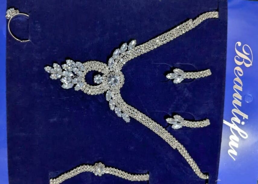 Parure Bijoux Strass Éblouissants