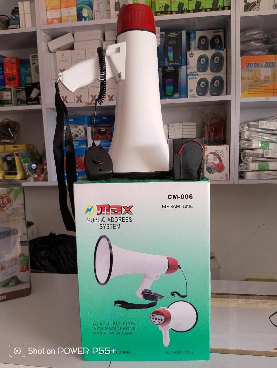 Mégaphone Puissant Max CM-006