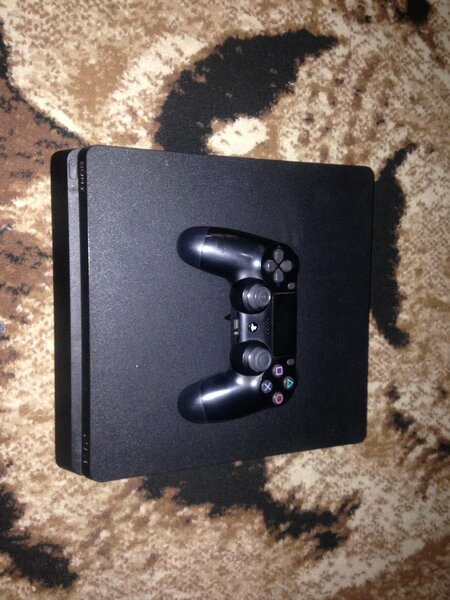 playstation 4 slim