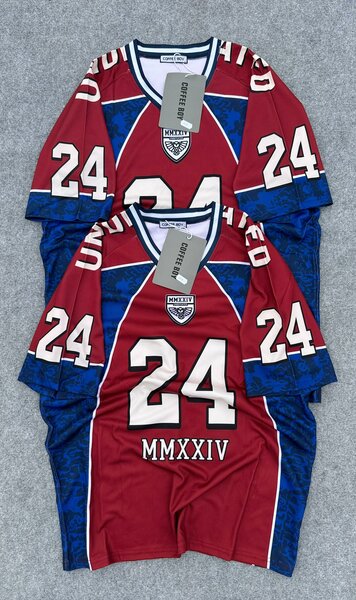 Maillots de sport graphiques stylés