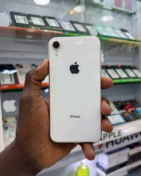 iPhone XR Blanc 64 Go