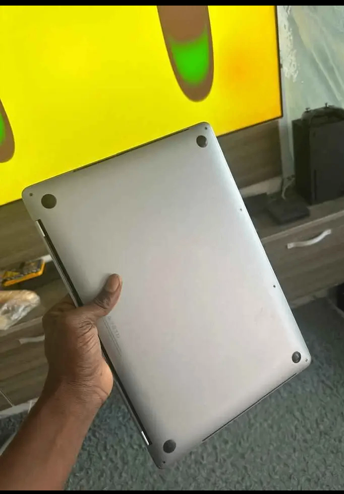 MacBook Pro 13" Retina Display