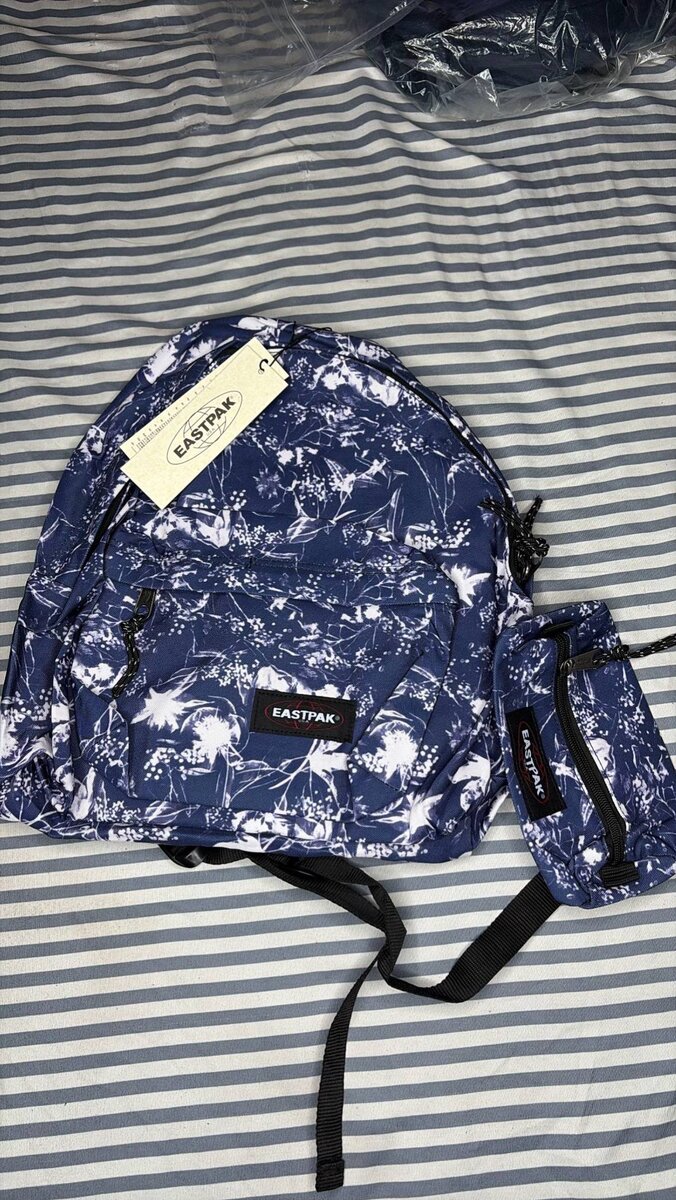 Sac à dos Eastpak + trousse