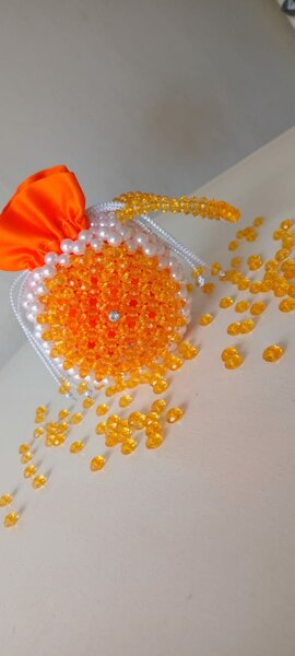 Sac à main perlé élégant