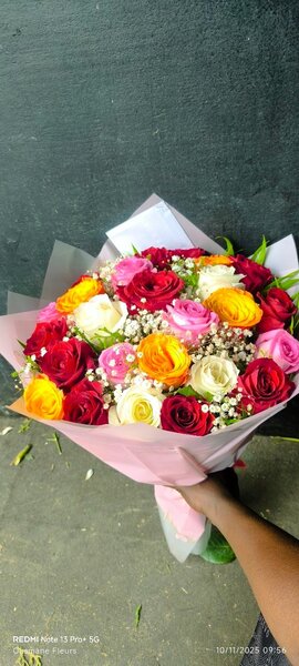 Bouquet de roses multicolores