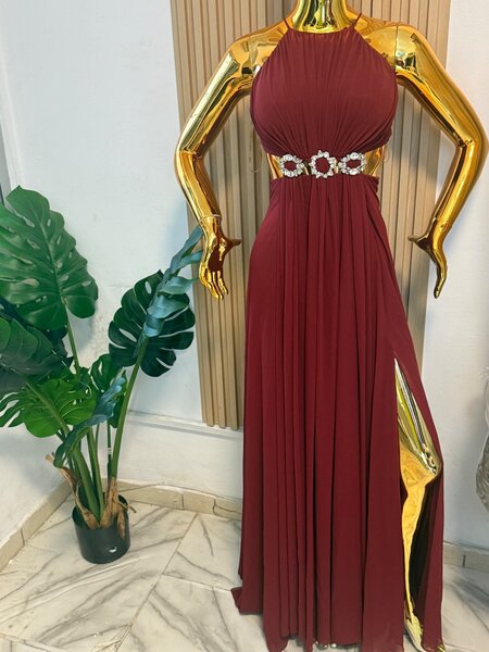 Robe de soirée élégante bordeaux
