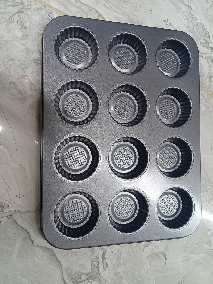 Plaques à muffins et madeleines