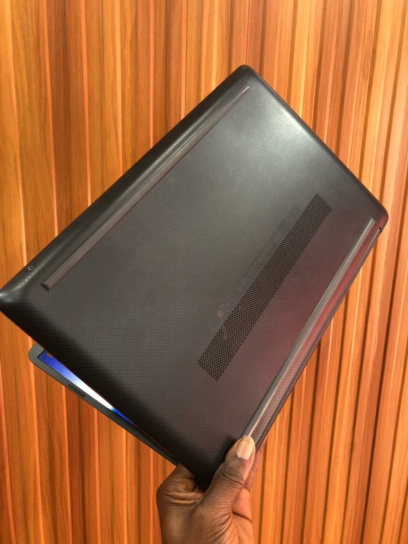 Ordinateur portable compact