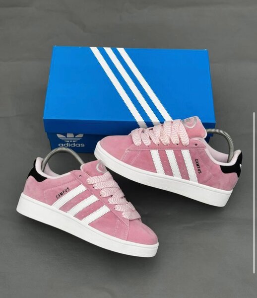 Baskets roses Adidas Campus