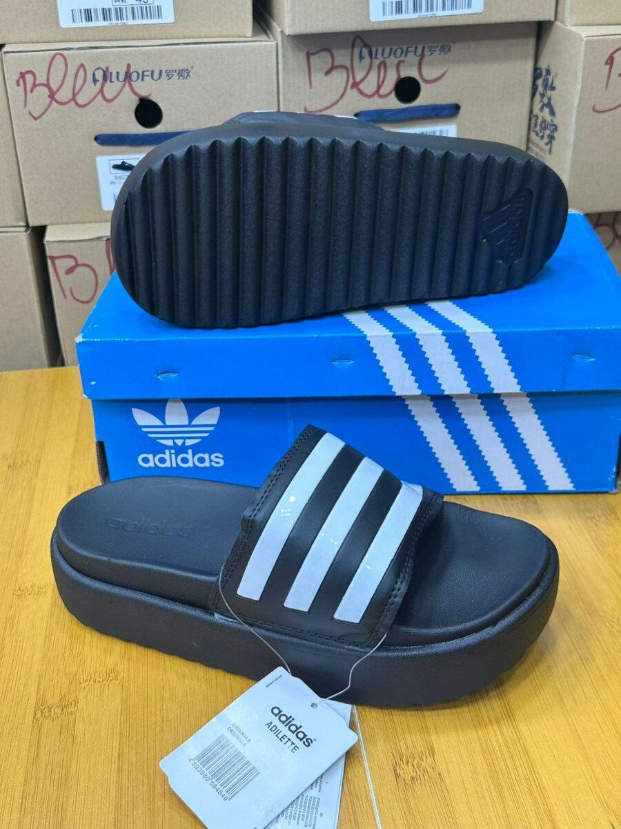Claquette Adidas