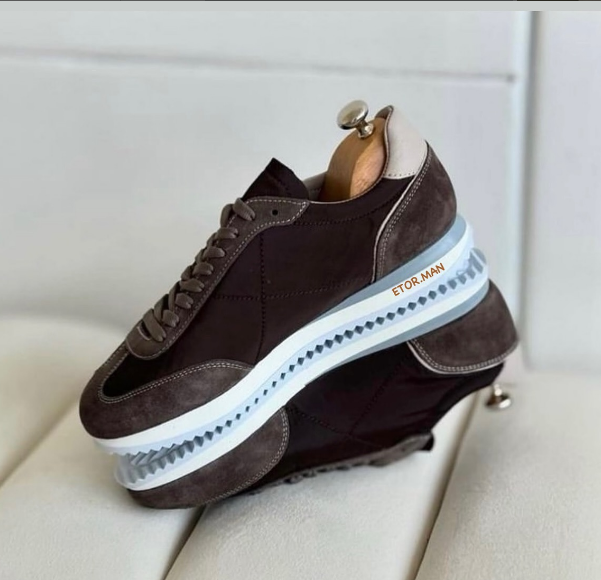 Мужские кроссовки