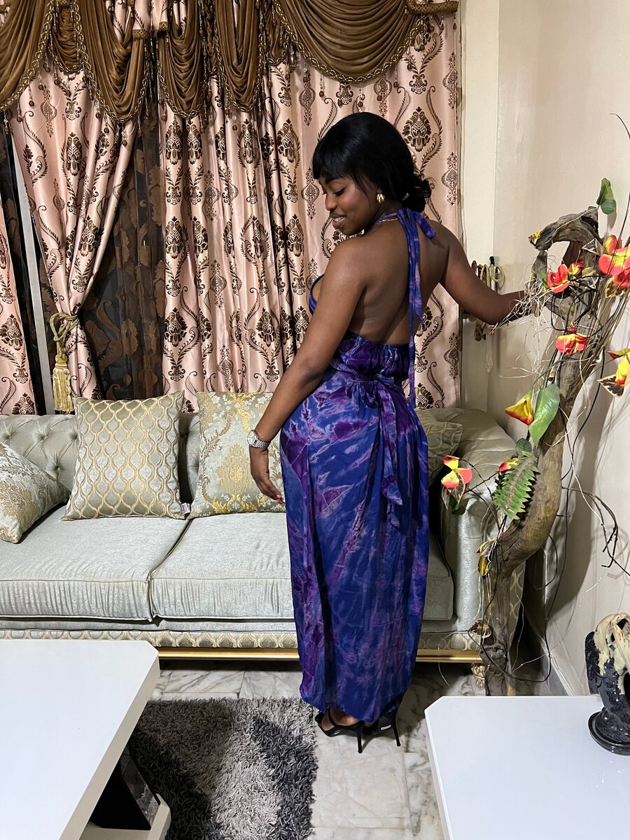 Robe longue à motifs violets