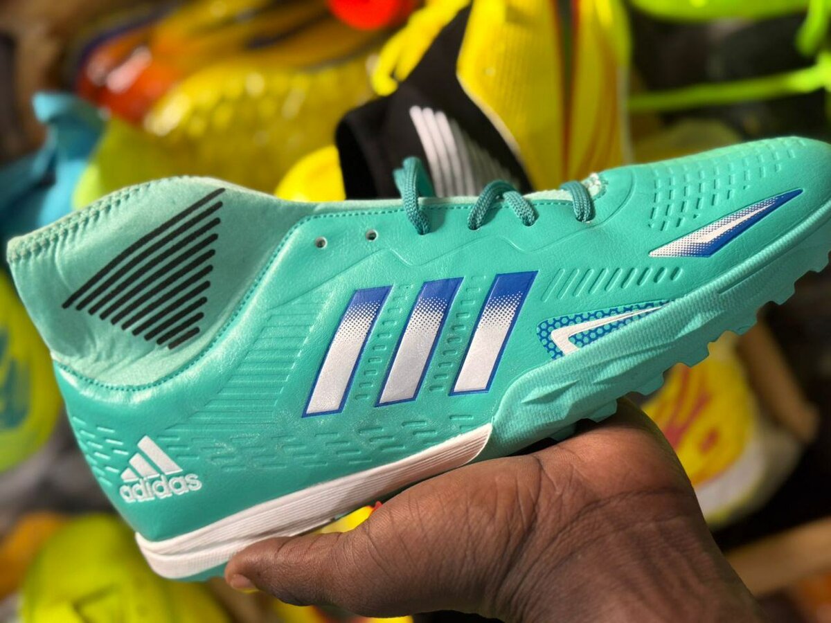 Chaussures de Foot Adidas