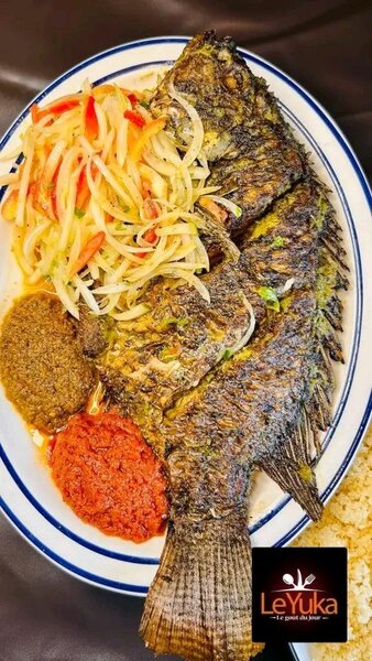 Poisson Grillé avec Accompagnements