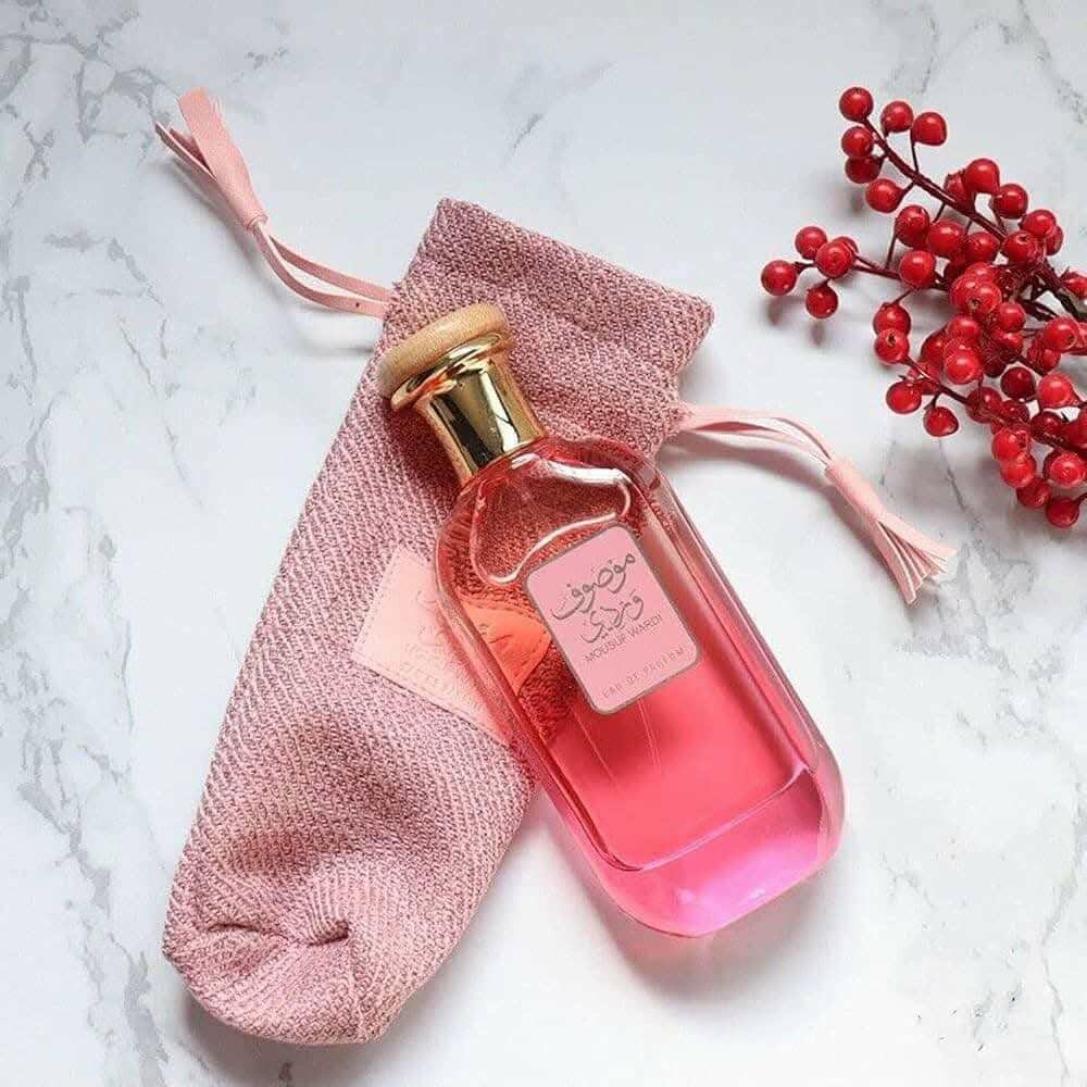 Parfum élégant en flacons