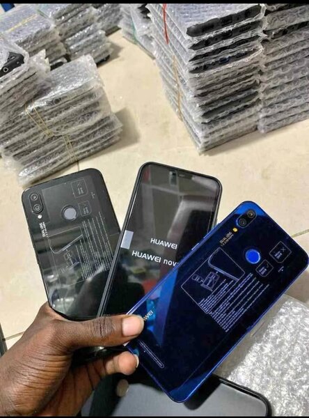 Huawei P Smart 2019 Smartphones