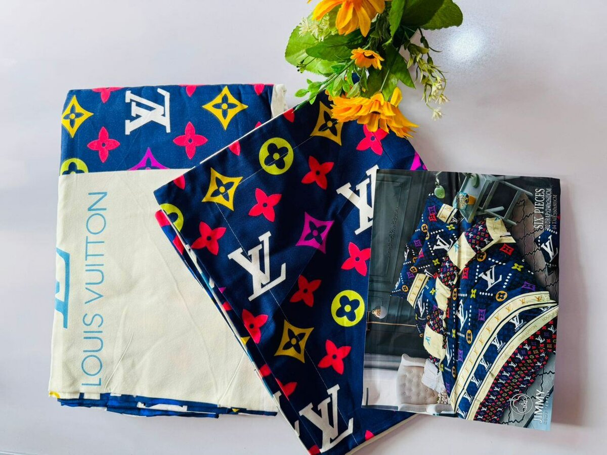 King-size Bedsheets 2, Pillow Case 4