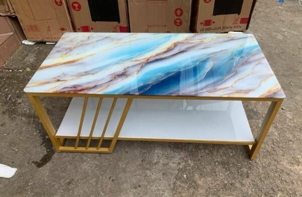 Table basse moderne en marbre