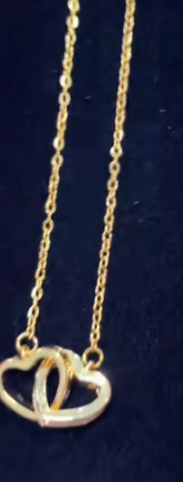 Кулон менен чынжыр