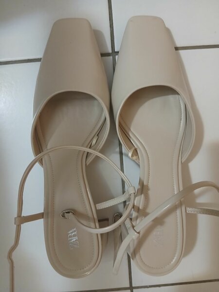 Sandales à talons carrés femme