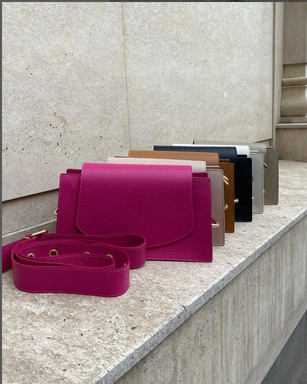 сумки разных цветов