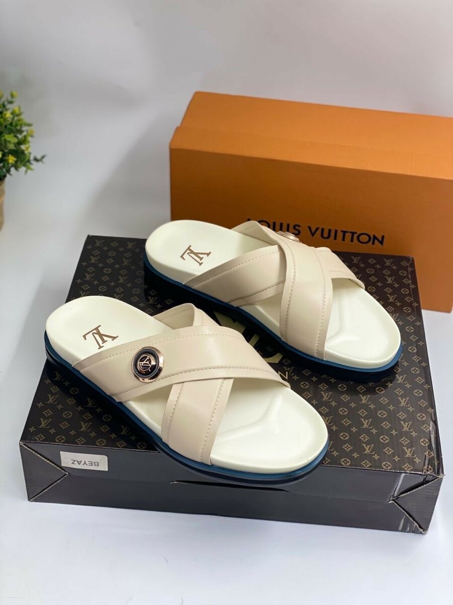 LOUIS VUITTON SLIPPERS