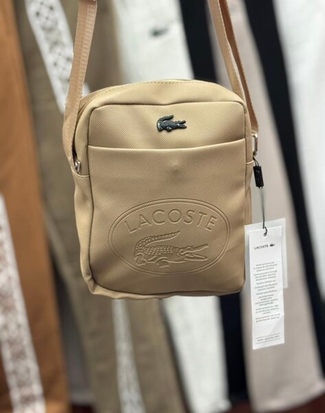 Sacoche Lacoste Beige Élégante
