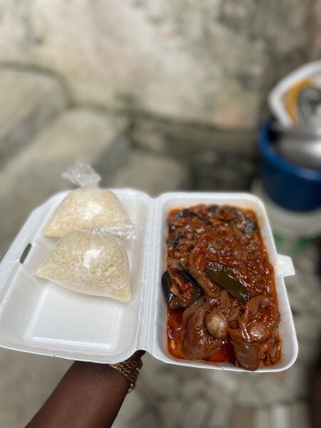 Repas local savoureux