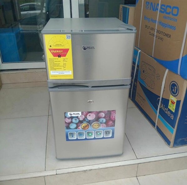 Peal Table top fridge