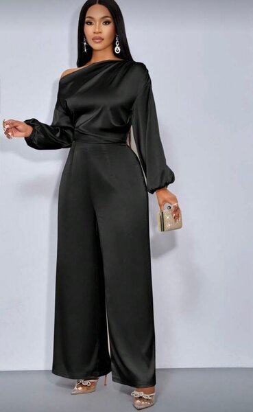 Combinaison élégante noire
