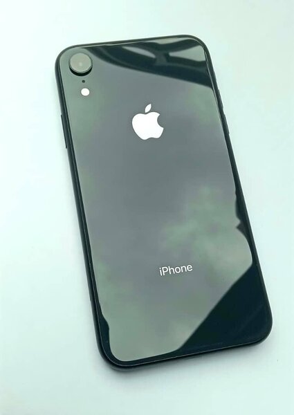iPhone XR (64 GB)