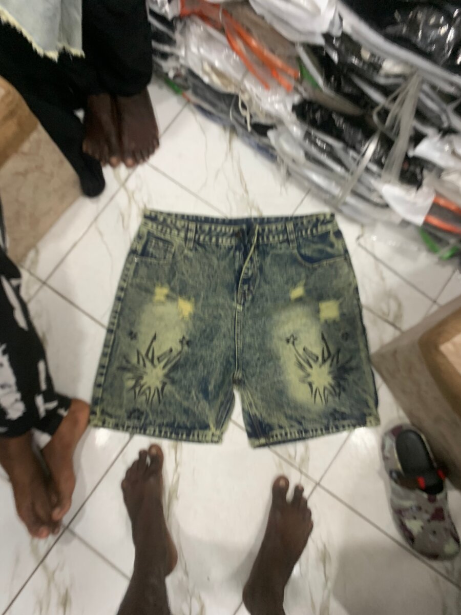 Short en jean délavé