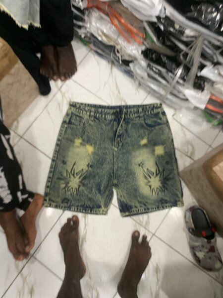 Short en jean délavé