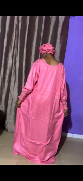 Robe longue rose élégante