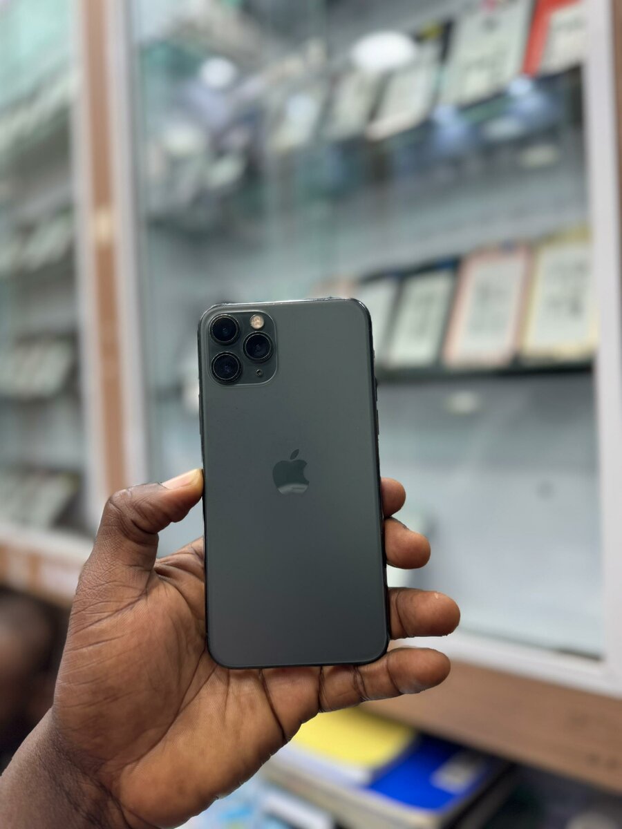 11 pro 64giga tout dorigine