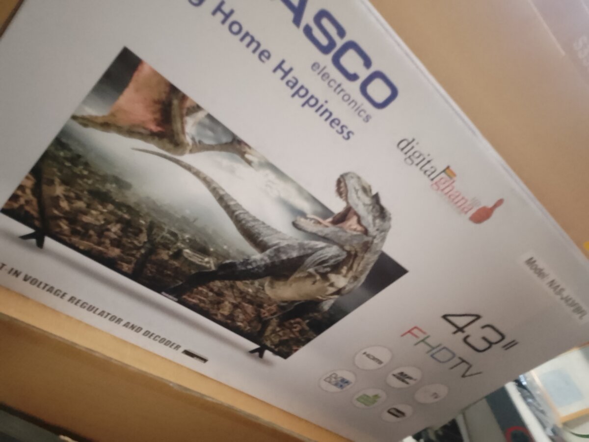 Strong nasco TV's 43"digital