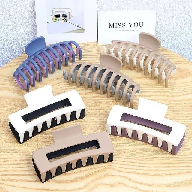 Box clip