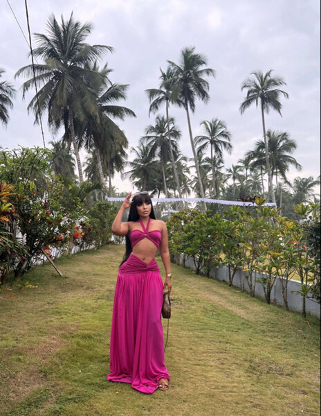 Robe longue violette élégante