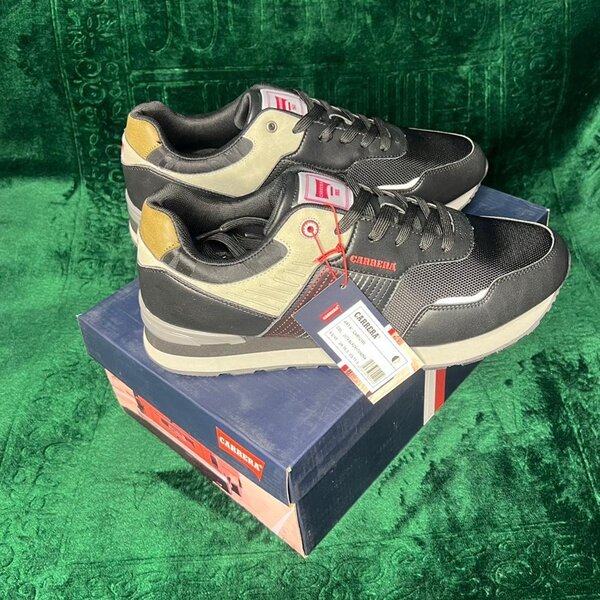 Sneakers en cuir noir élégant