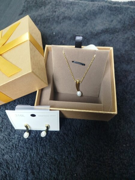 Parure Collier et Boucles Perlées