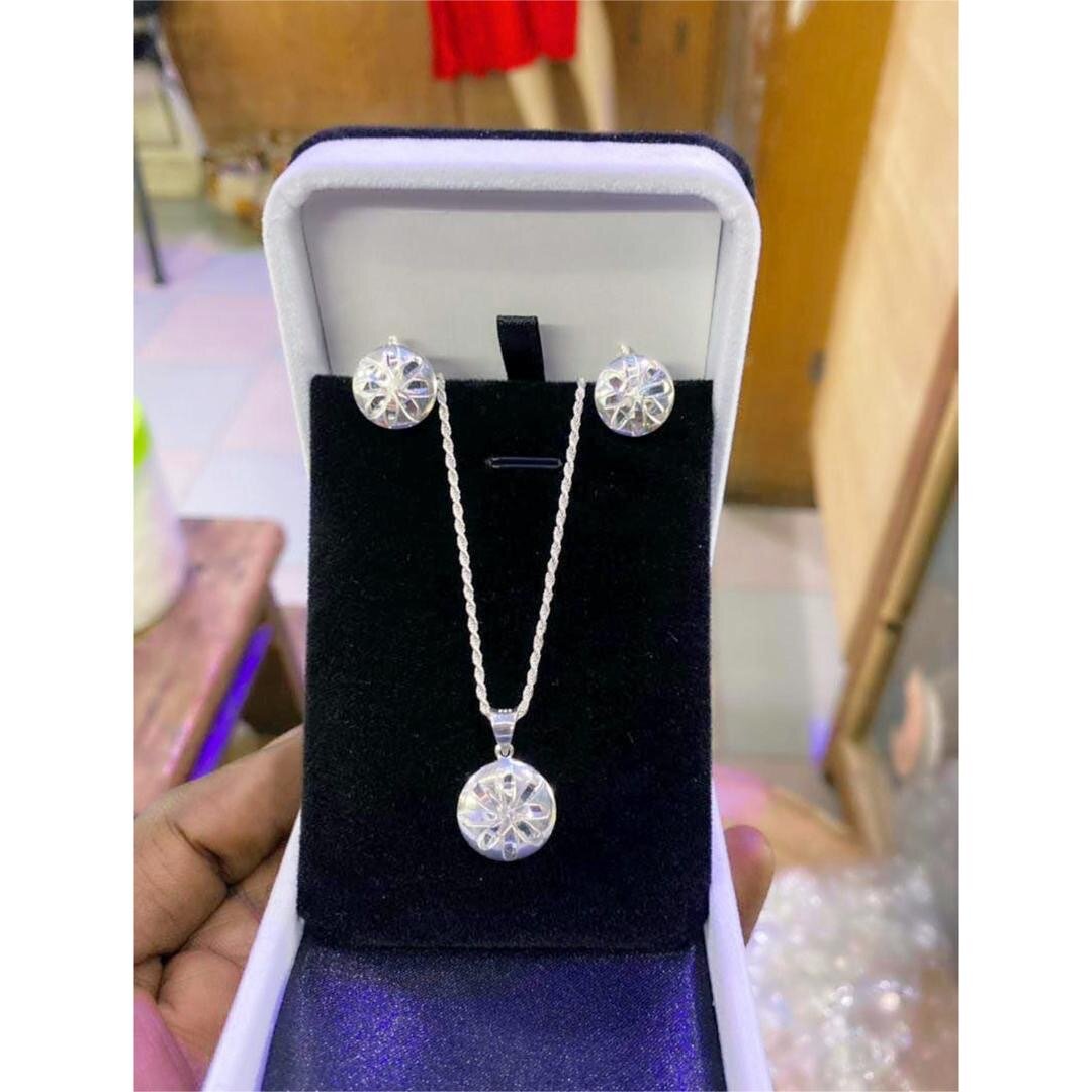 Bracelet et Collier Éternité