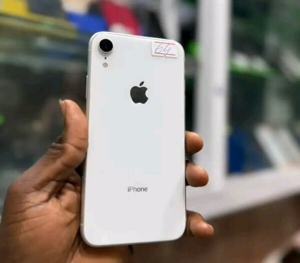iPhone XR blanc